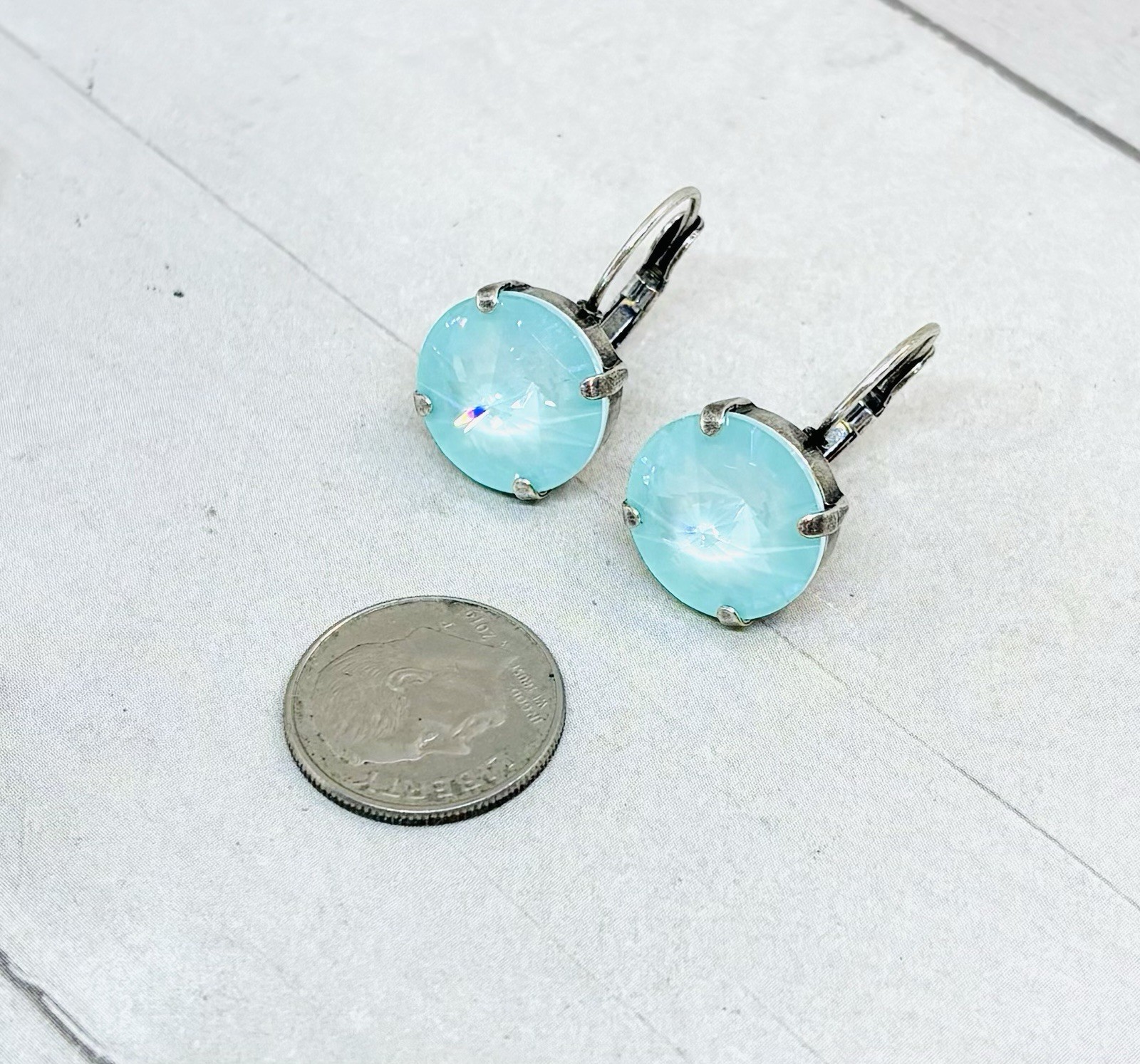 Silver Plated Mint Green Drop Earrings are With 14mm Mint Green Stone