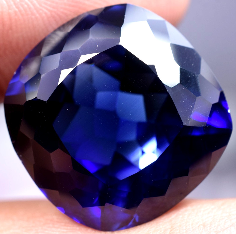 Natural 43.50 Ct Madagascar Royal Blue Sapphire GGL Certified Loose Gemstone