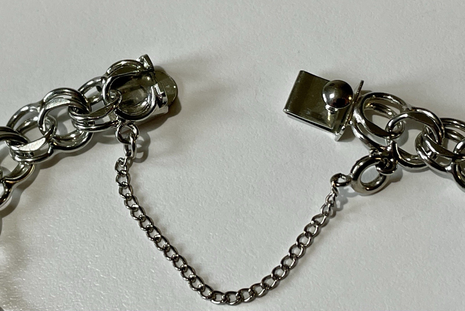 Vtg Sterling Silver Double Link Charm Bracelet 7″ 21g 1950’s Moving Scissors Gun