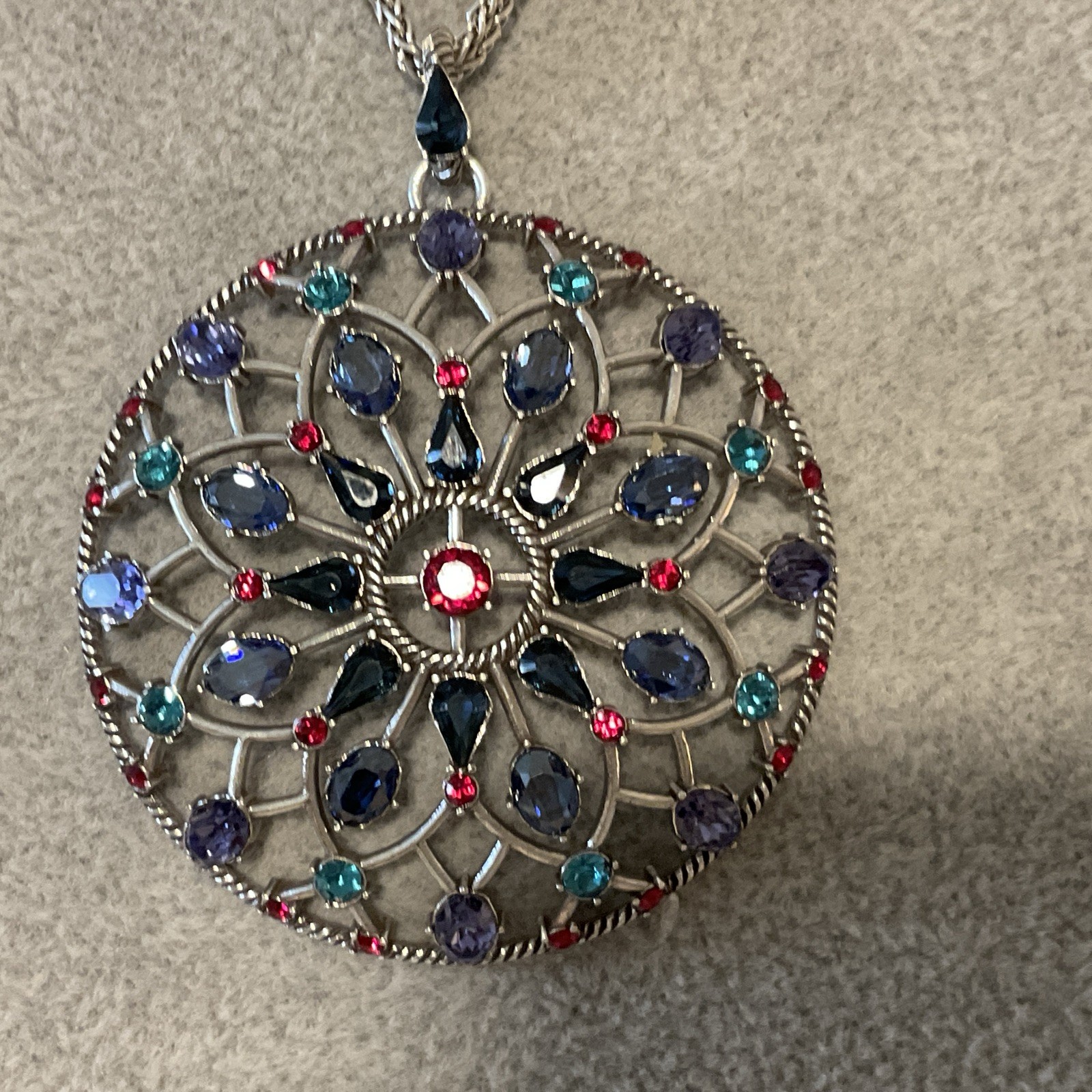 STUNNER NWT BRIGHTON ONE LOVE CIRCLE MULTI CRYSTAL CONVERTIBLE NECKLACE RP$198