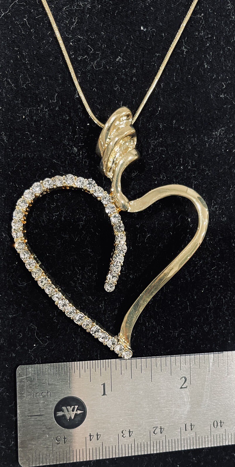 NIB LOVE HEART PENDANT ROUND CUBIC ZIRCONIA 18KT YELLOW GOLD PLATE 18″ CHAIN INC