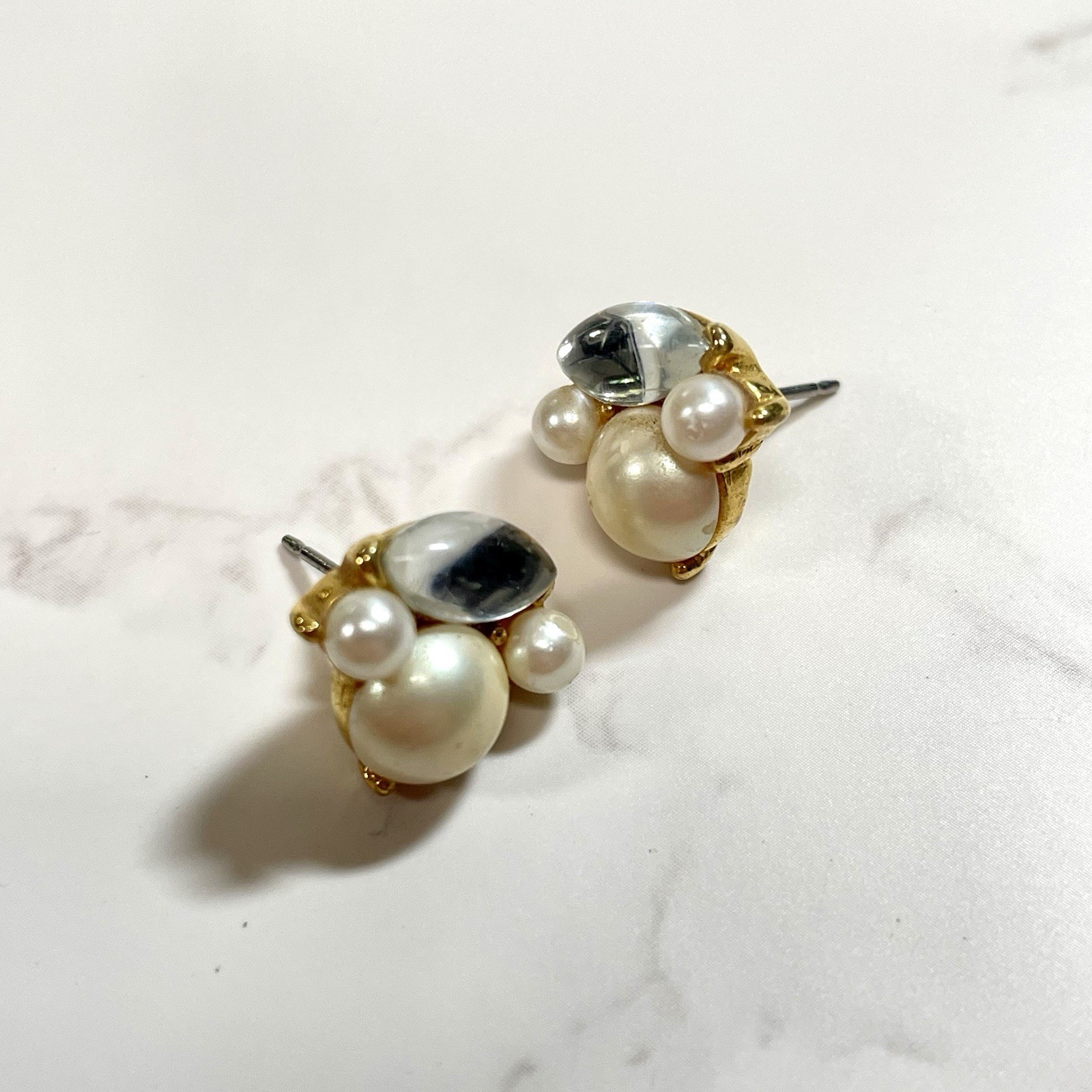 Vintage Signed Crown Trifari Pearl Crystal Cluster Stud Earrings Gold Tone Post