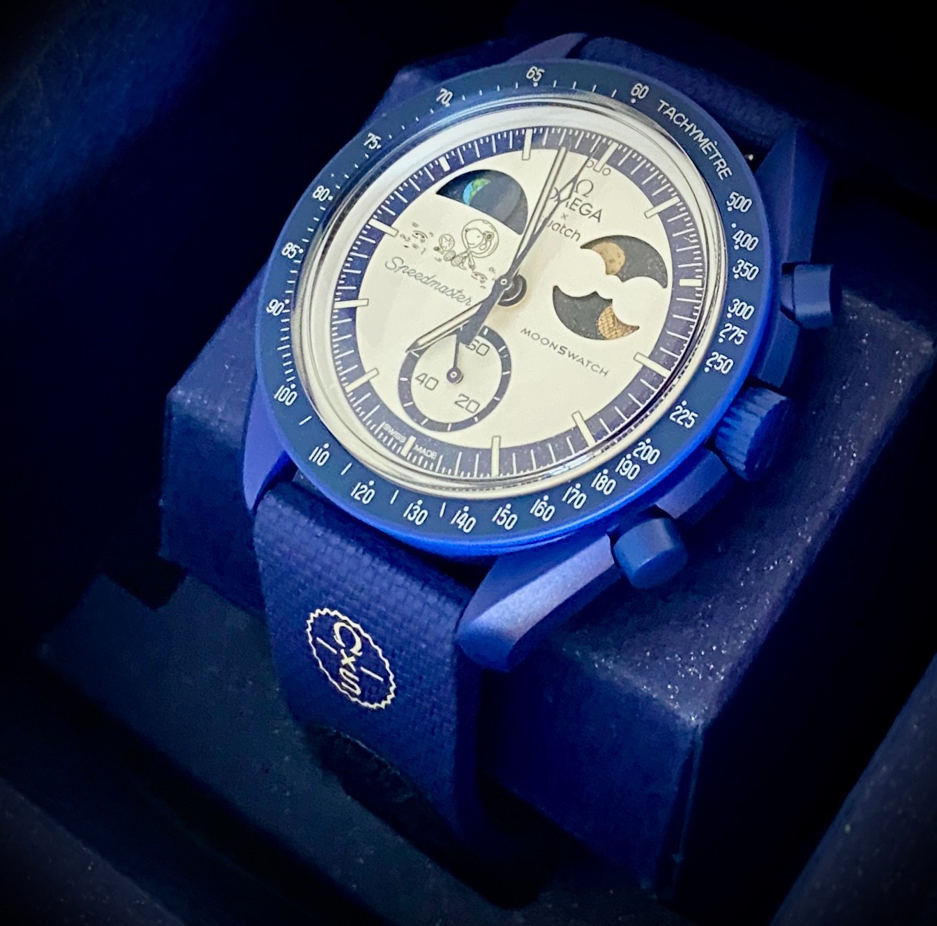 OMEGA MoonSwatch SpeedMaster MISSION TO EARTHPHASE-MOONSHINE GOLD Limited edit