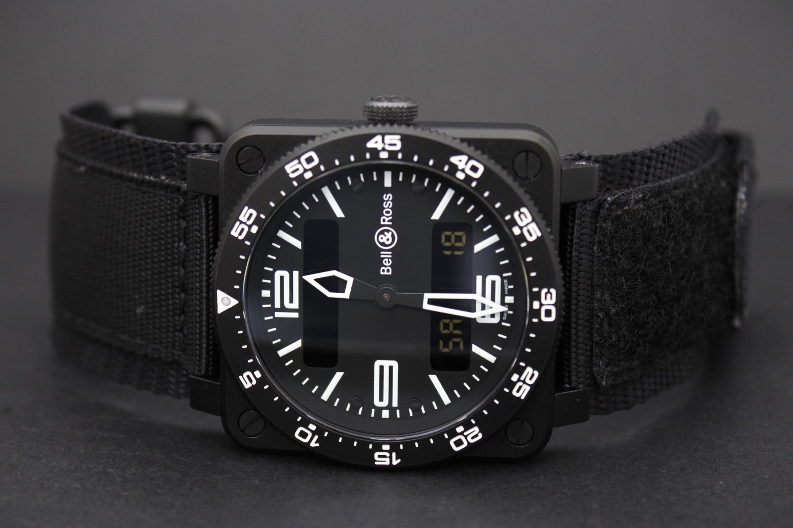 Bell & Ross BR03 Type Aviation Carbon 2012 Box Papers 6-Month Warranty 2x Straps