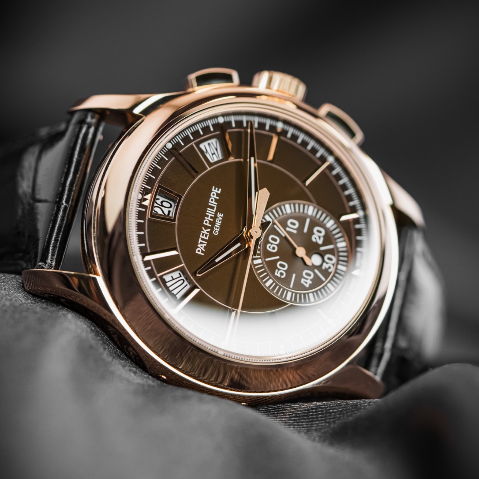 Patek Philippe 5905R-001 Annual Calendar Chronograph Rose Gold with Papers