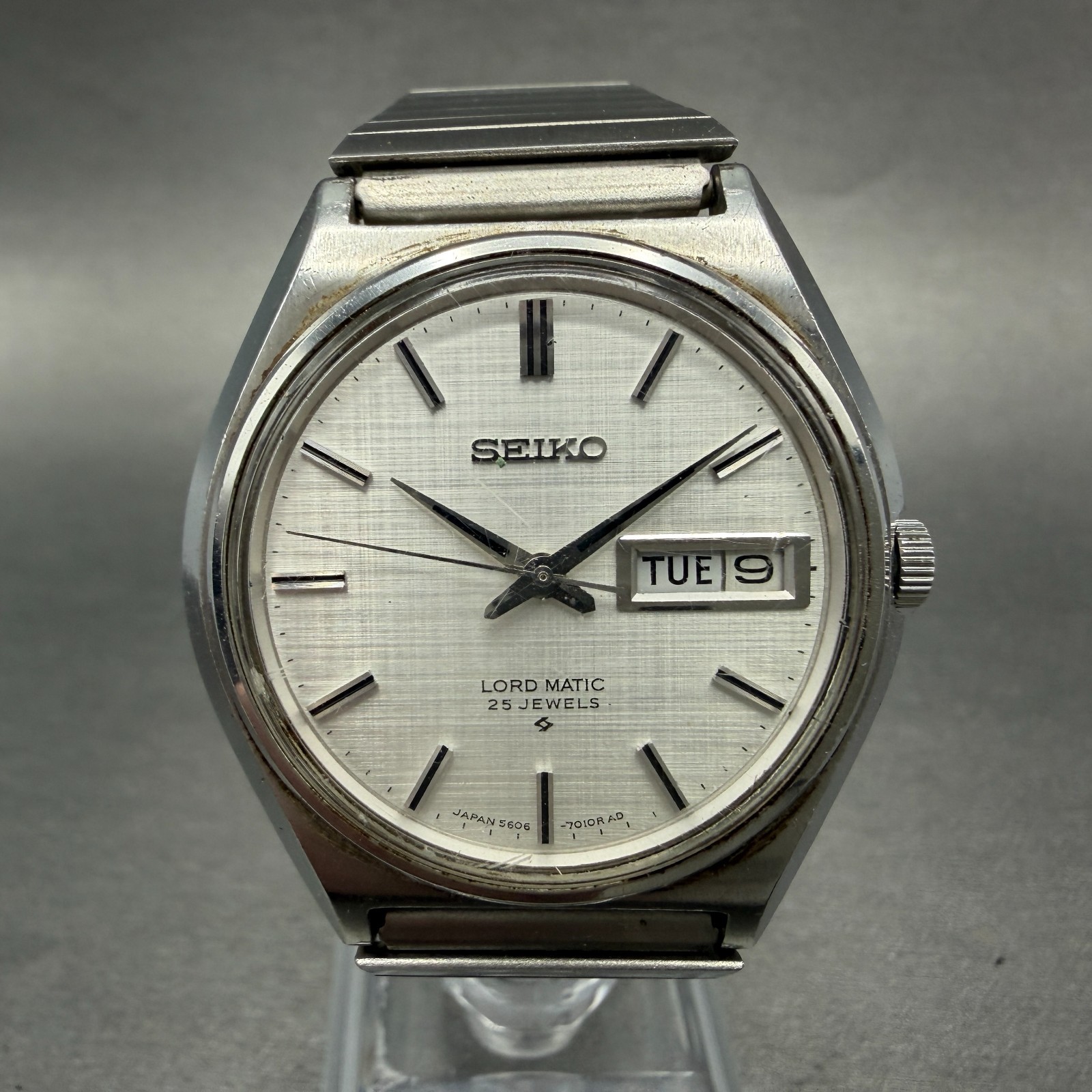 Seiko Lord Matic Watch Men 36mm Silver Dial Silver Tone Daydate READ!!!!!! Runs