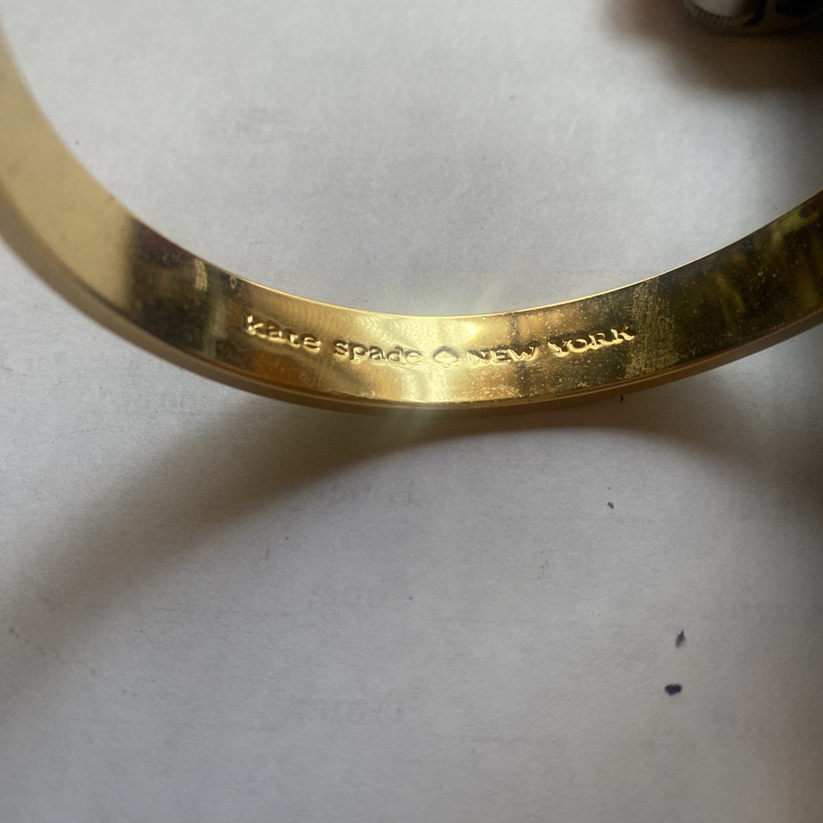 VINTAGE Kate Spade NY Ace of Spades White Enamel Bangle Gold
