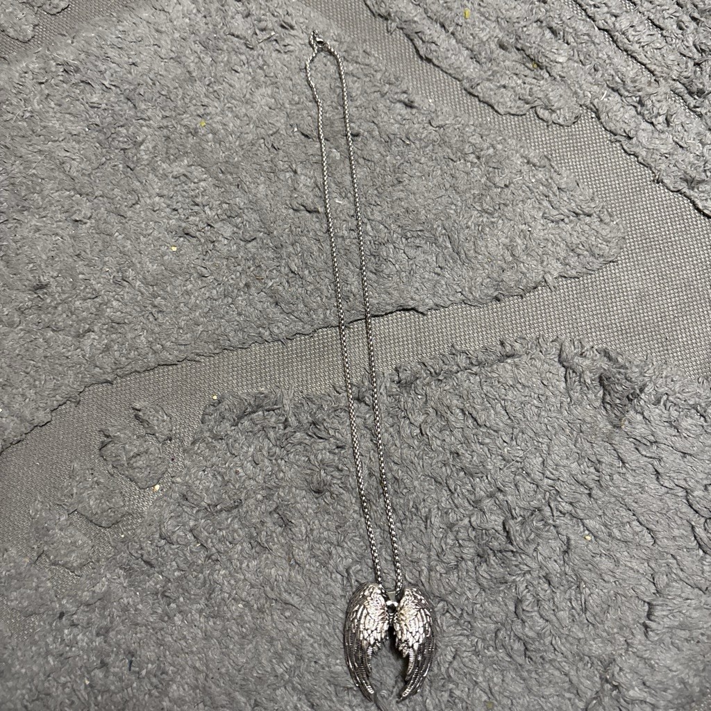 Silver Tone Metal Angel Wing Charm Pendant Necklace Chain Religious Theme