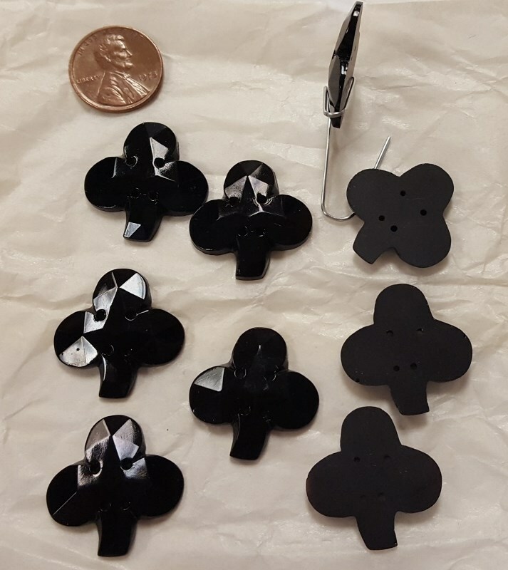 6 VINTAGE GLASS JET BLACK CLOVER SHAMROCK CABOCHON 4 HOLE SEW BUTTON BEADS 4544