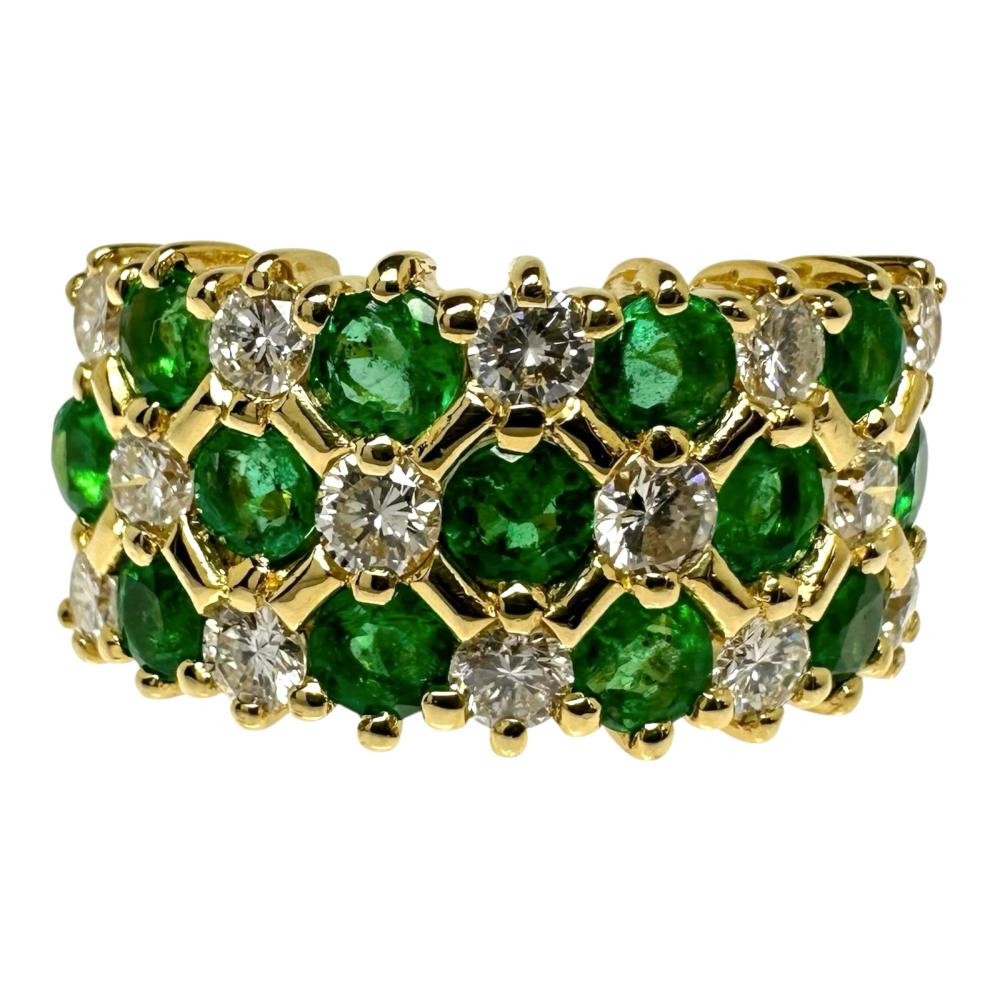 US 5.3 Emerald 1.24ct in total diamond Total 0.71ct Ring K18 Gold 7.6g Women