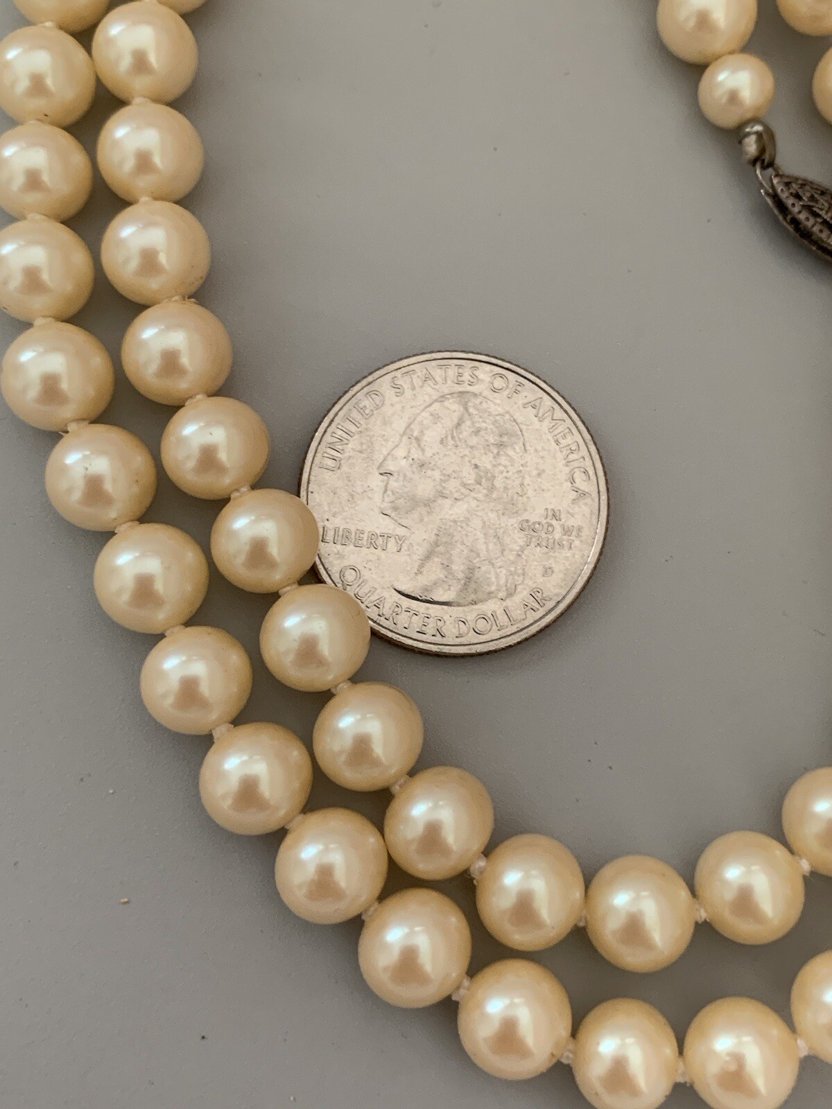 Vintage Faux Ivory Pearl Single Strand Necklace Approx 20” In Length Knotted