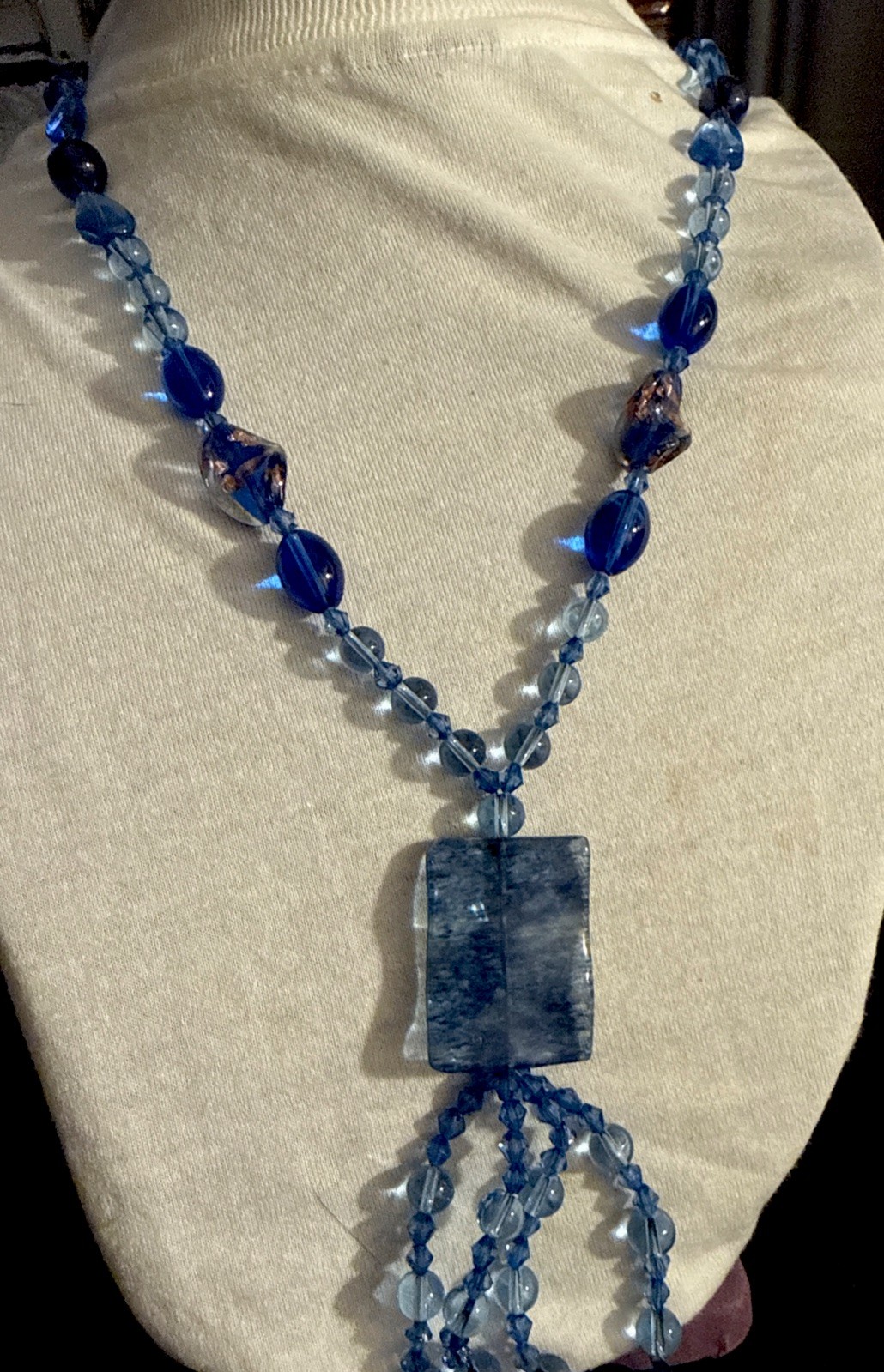 Vintage Blue Glass Crystal Lariat Necklace With Crystal Pendant