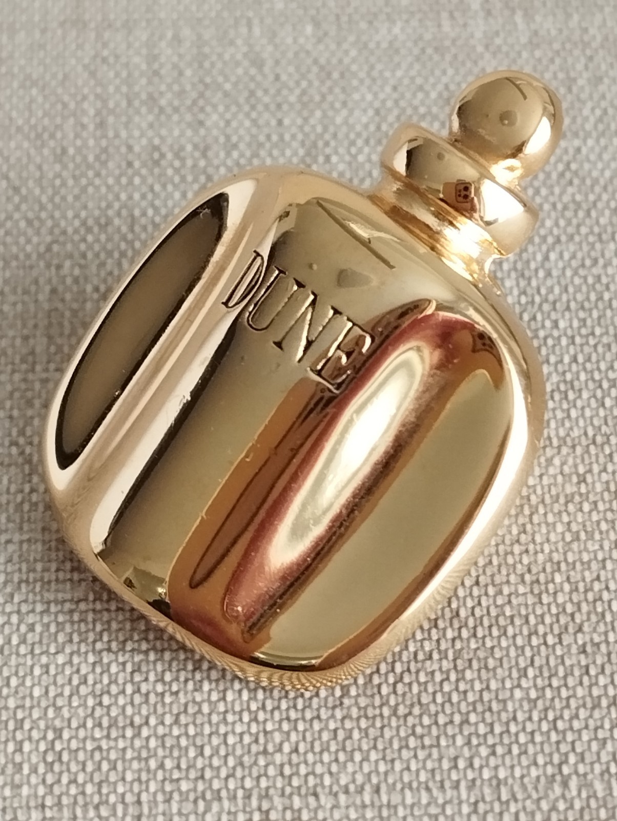 Vintage Christian Dior DUNE Perfume Bottle Gold Tone Novelty Pin Brooch