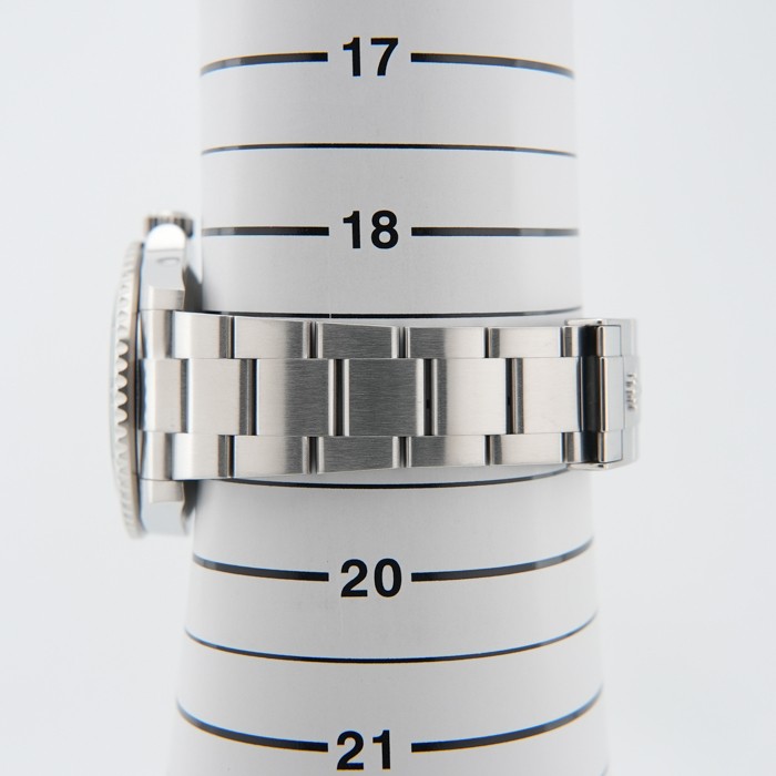 ROLEX Submariner Date 41 126610LV Warranty 2020