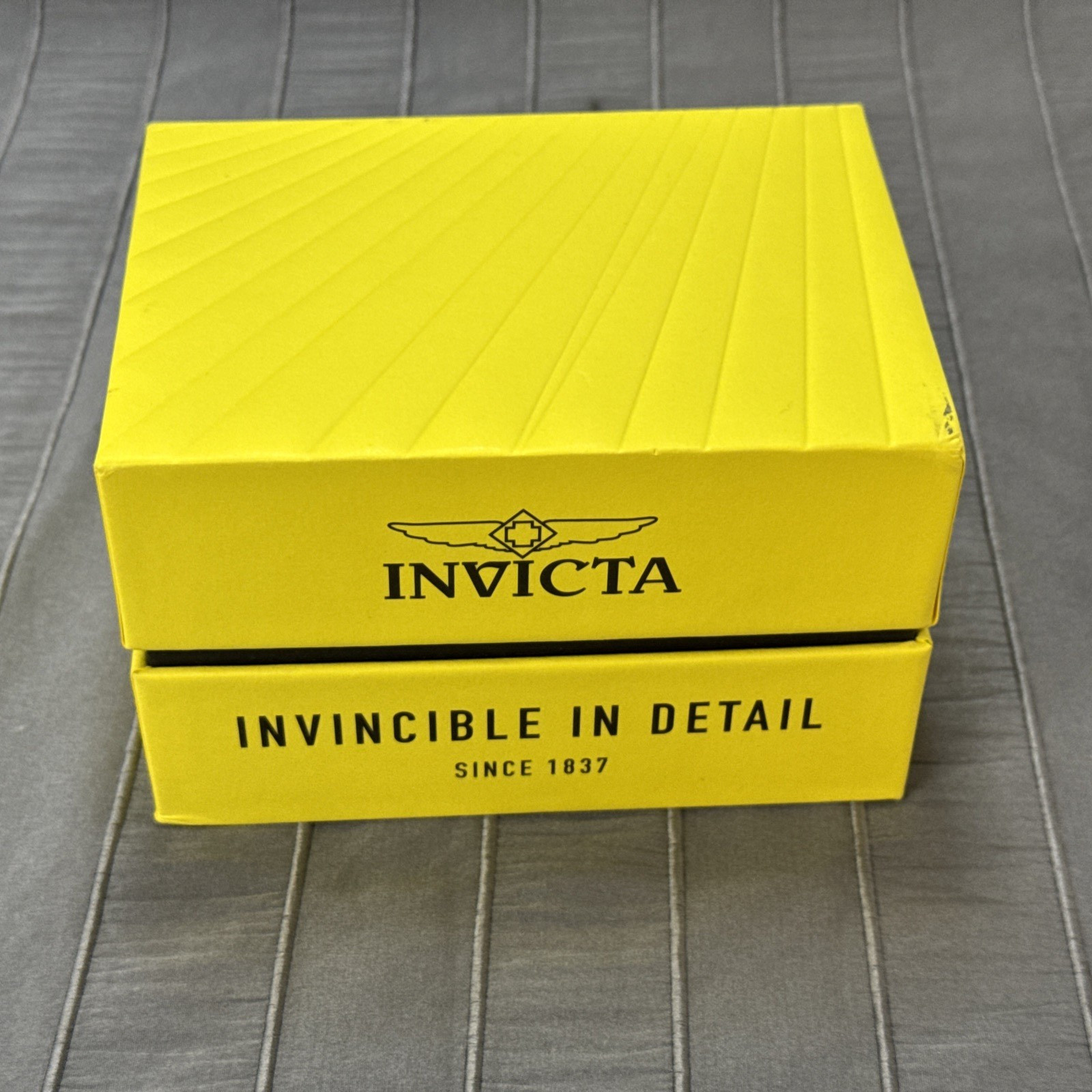 Invicta Pro Diver 51.50mm Quartz 38883 Pepsi Style