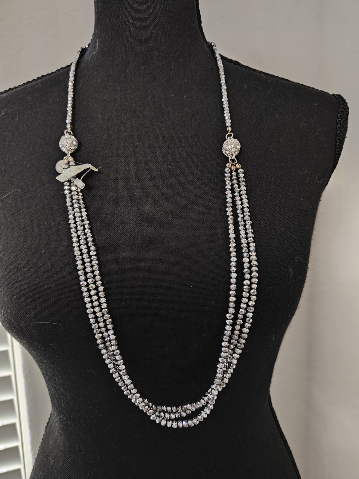 Sachi Multi Use Jewelry Set Shiny Silverstone Beads Magnetic Clasps New w/ Tag