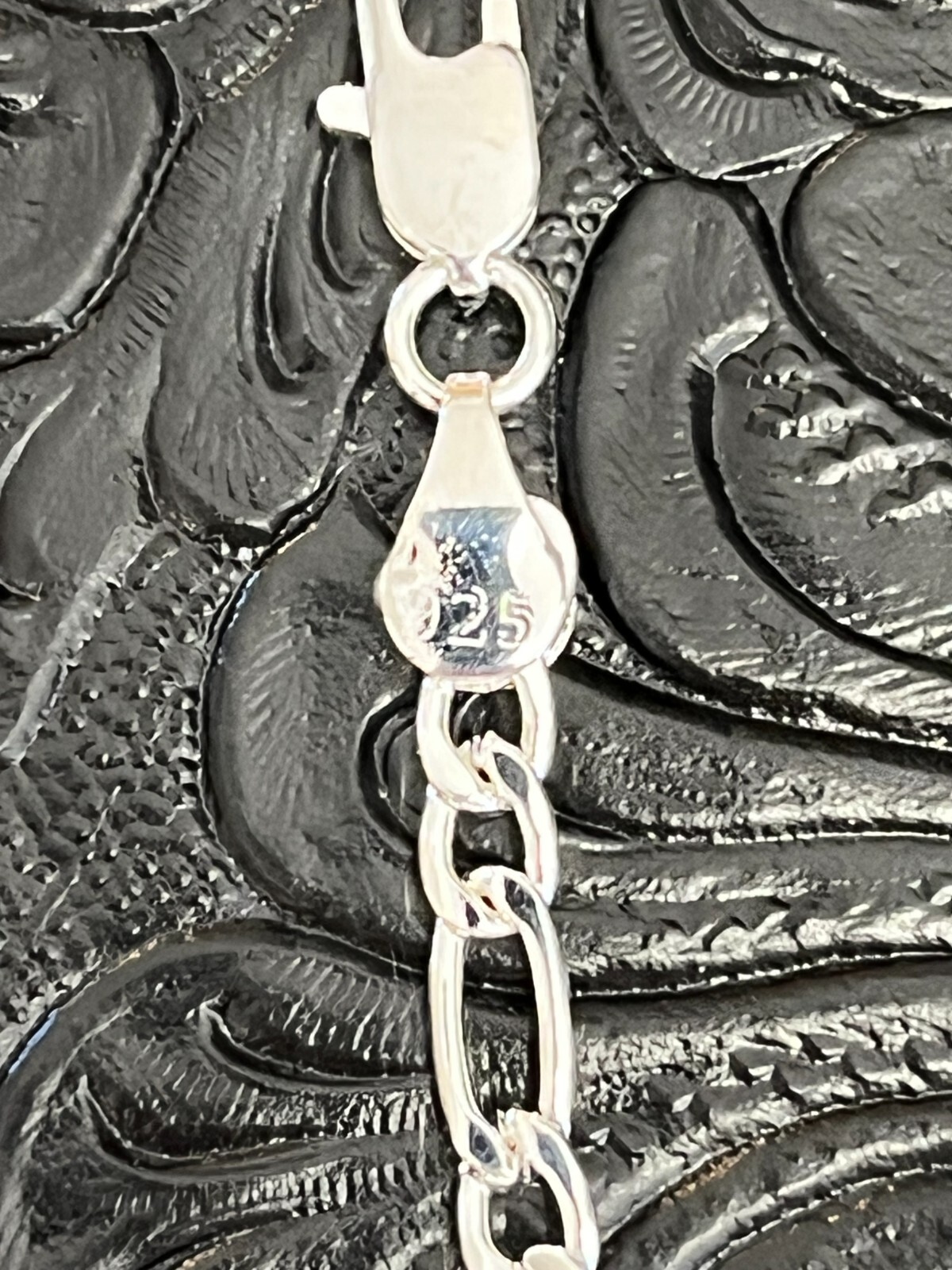 Super Nice 925 Silver Plated Figaro Chain Necklace 4mm 22″ Fast Free Shipping