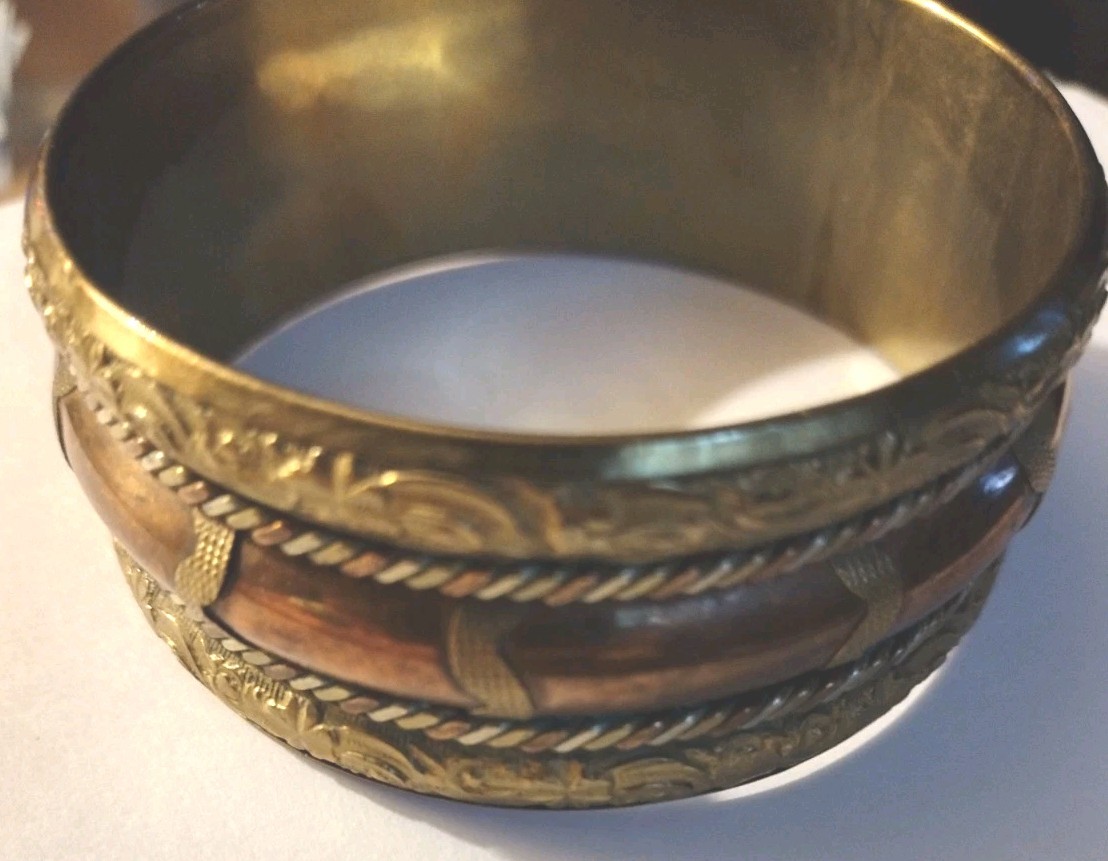 Vtg. Copper/Brass/Silver Bangle 2 1/8 In Wide, 2 1/2 In Diameter