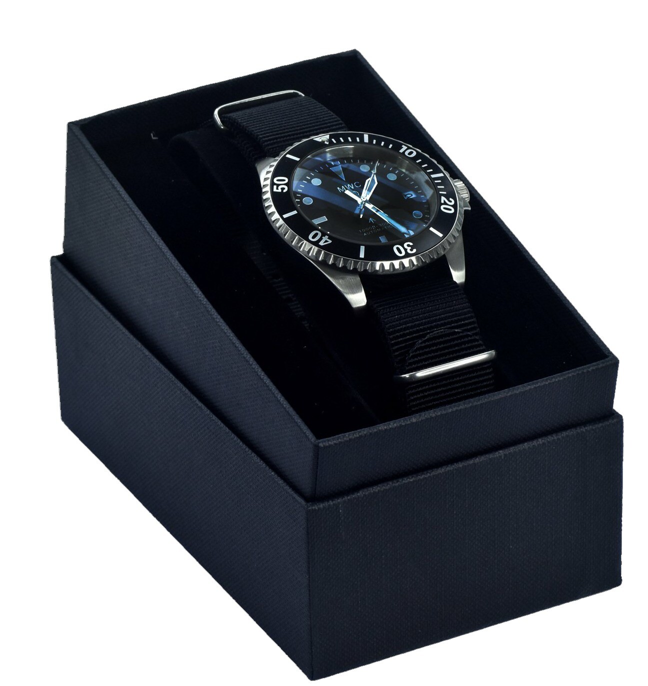 MWC 24 Jewel Classic 1982 Pattern Retro Divers Watch + Sapphire Crystal -No Date