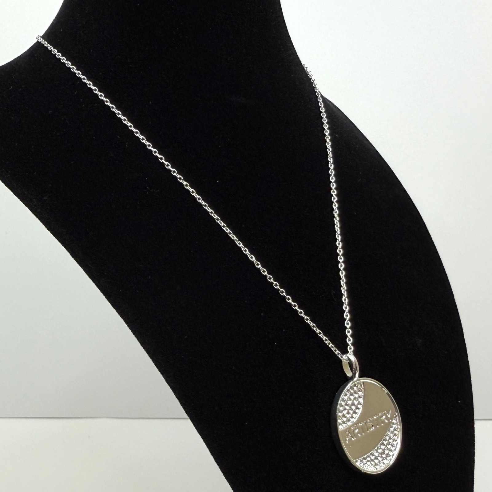 Artistry 925 Sterling Silver Pendant Necklace Pave Rhinestone Jewelry 9.5 in L