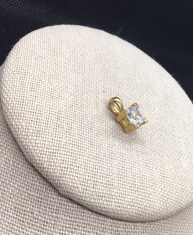 Gold Tone Clear Princess Cut Cz Fashion Pendant U96