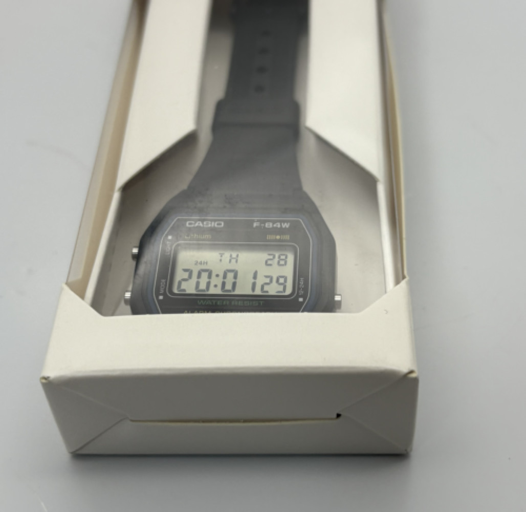 CASIO F-84W-1 Black Light Men’s Standard Digital Wristwatch OFFICIAL New