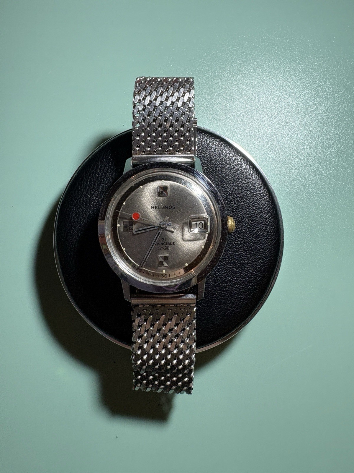 Running ‘60s Helbros Invincible 21 Jewel Mechanical 34mm Red Dot Seconds Hand