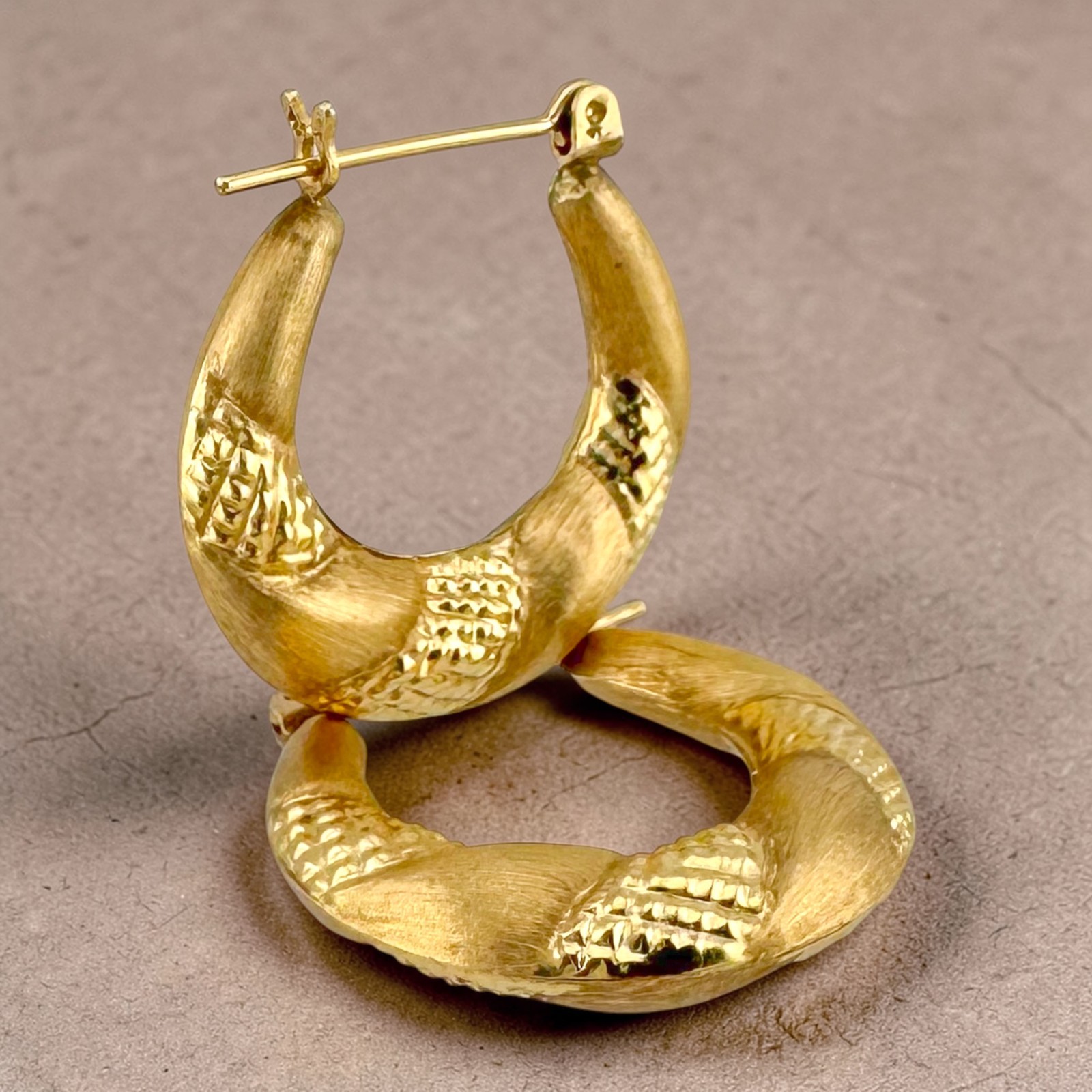 Vintage 14K Yellow Gold Textured Hoop Earrings 22.5mm