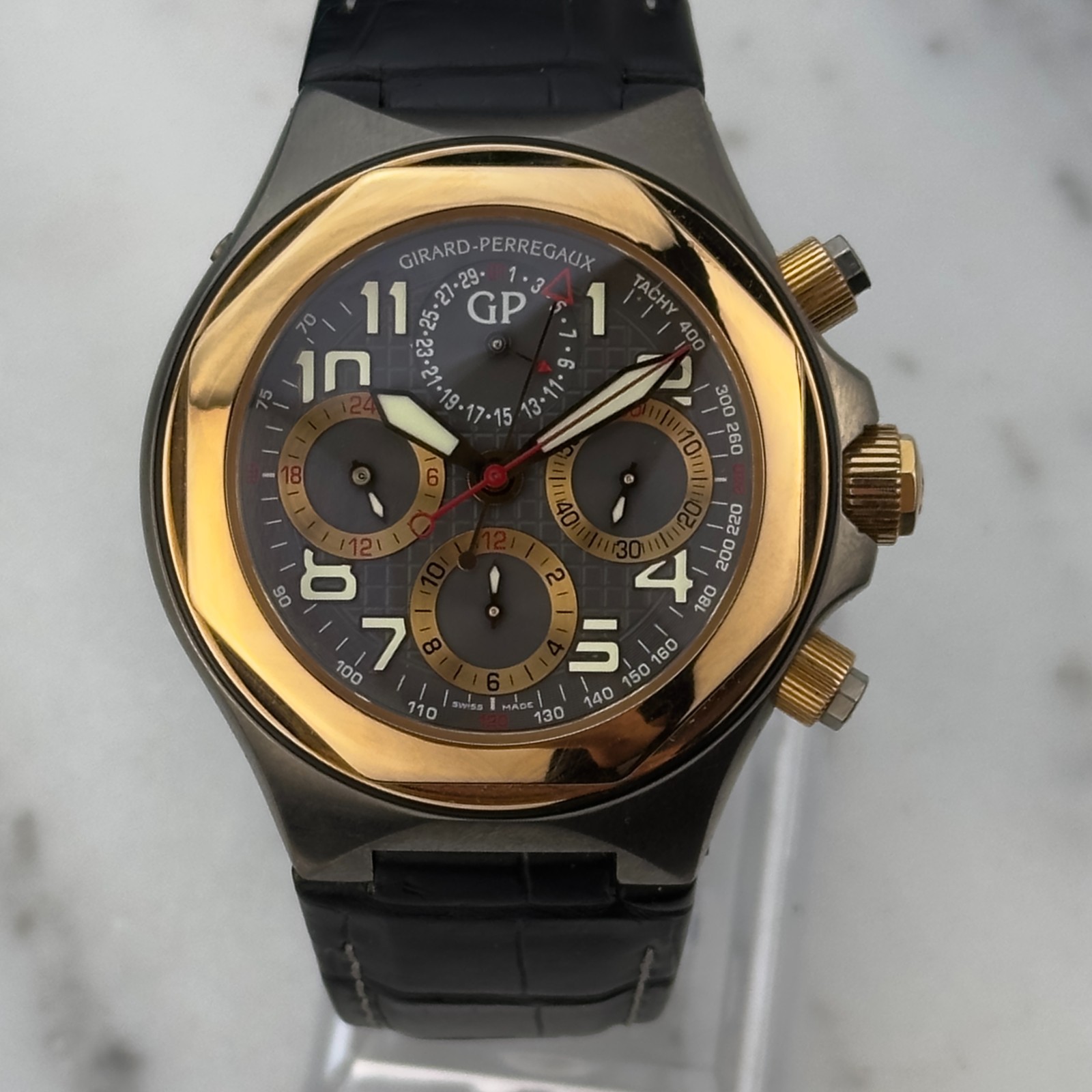 Girard-Perregaux Laureato EVO3 Chronograph 80180-26-212-FK6A Titanium Rose Gold
