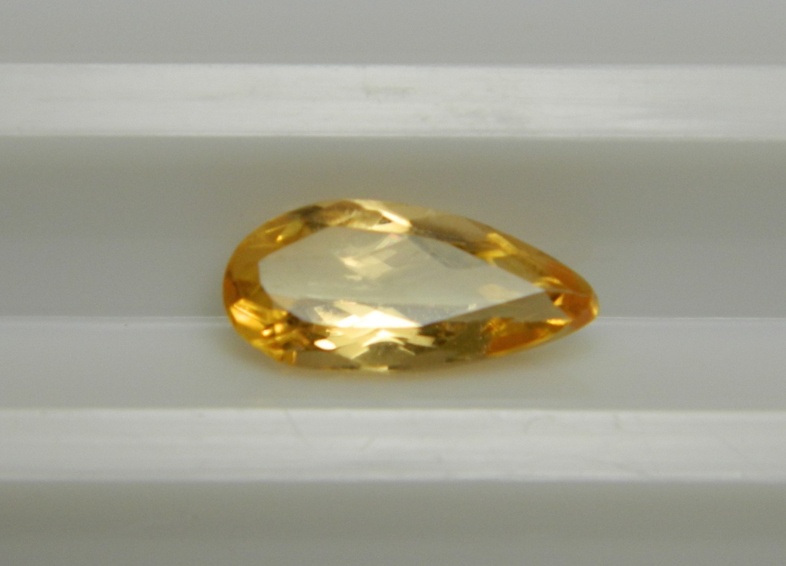 Imperial Topaz 1.06 Ct Clarity VS Pear Cut Natural Golden Brazil I023
