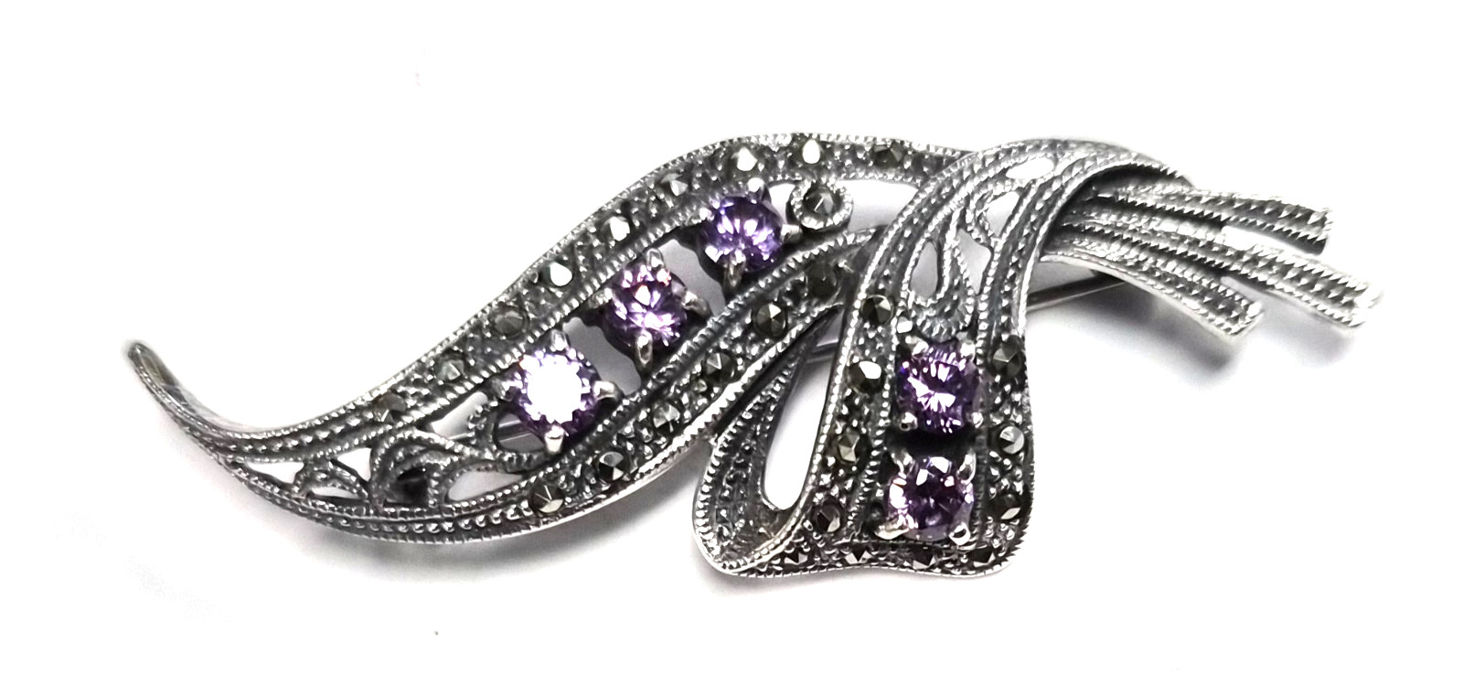 Vintage 925 Sterling Silver Amethyst & Marcasite Art Deco Style Leaf Brooch Pin