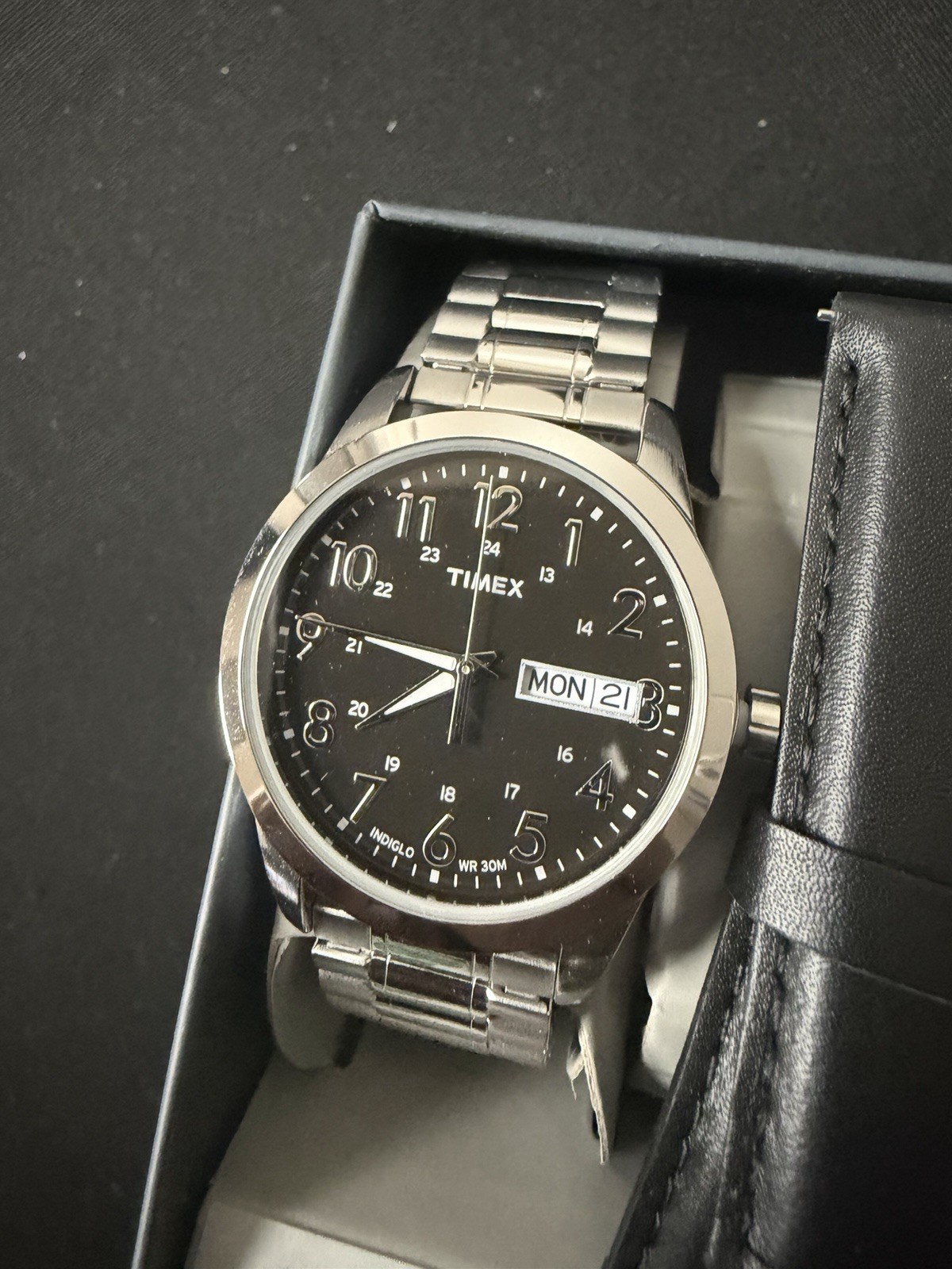 Timex Stainless Steel + Leather Strap Lithium Battery 30M Water Watch
