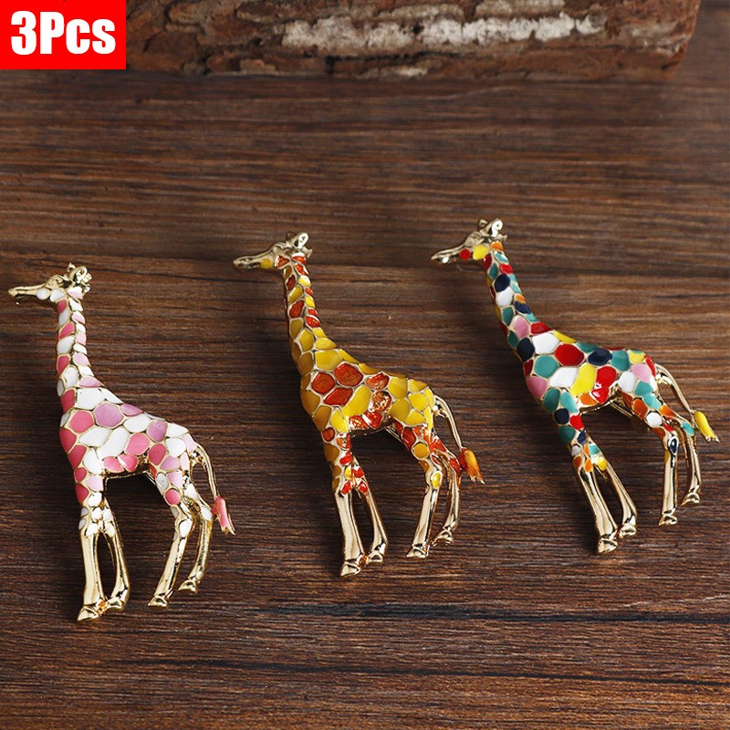 3P Cute Giraffe Brooches Animal Anti-Slip Safety Pins Clothing Accessories