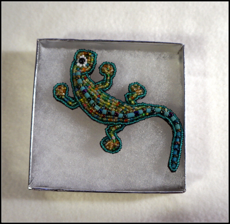 Vintage Beaded Gecko/Lizard Brooch/Pin 3 inches Long #RA885