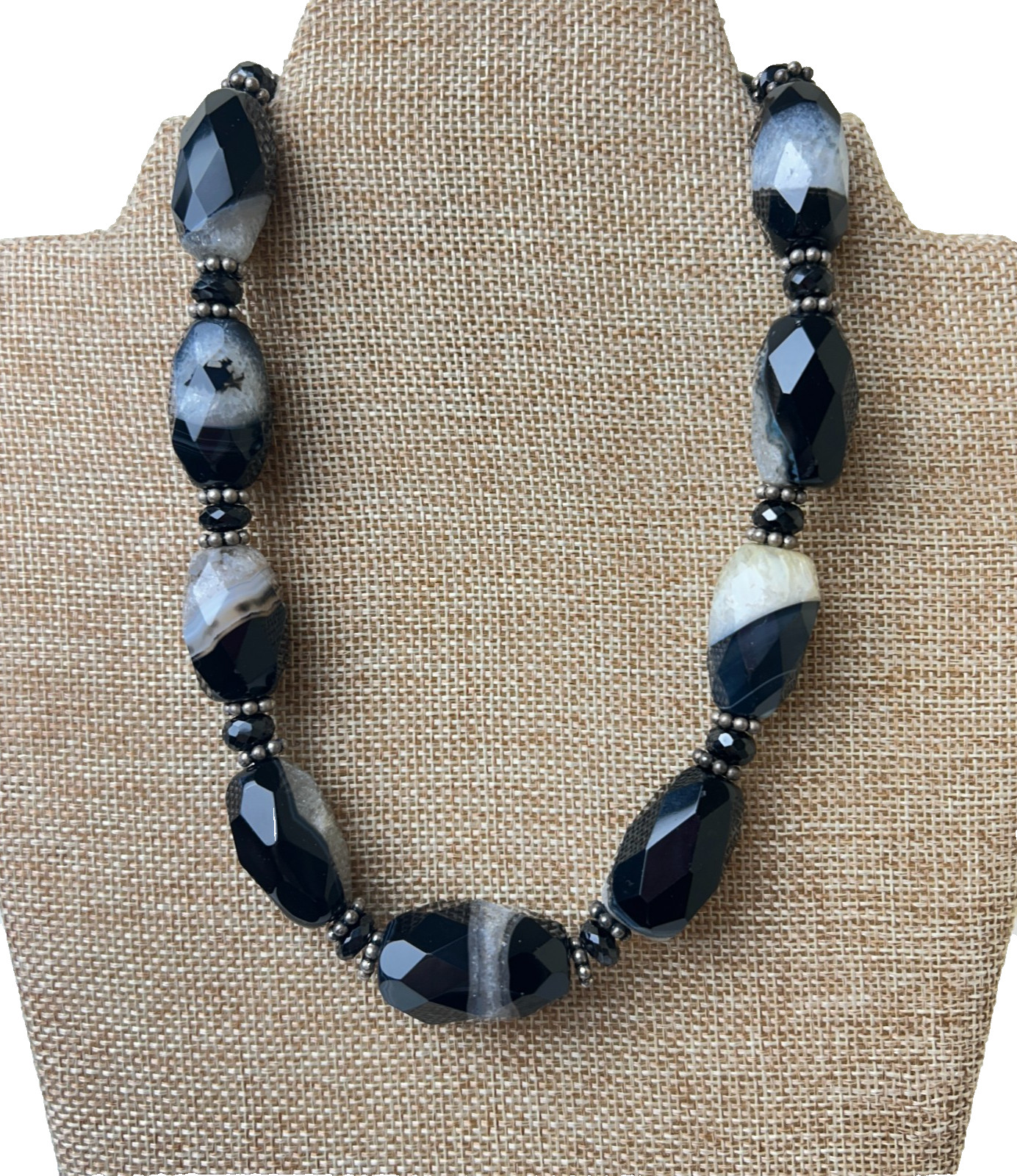 Banded Agate Necklace Faceted Black White Gray 18” Silver Tone Chunky Crystals