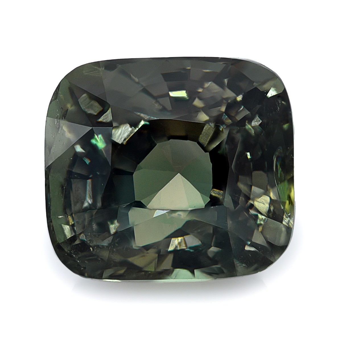 Natural Color Changes Alexandrite 3.03 carats with GIA Report