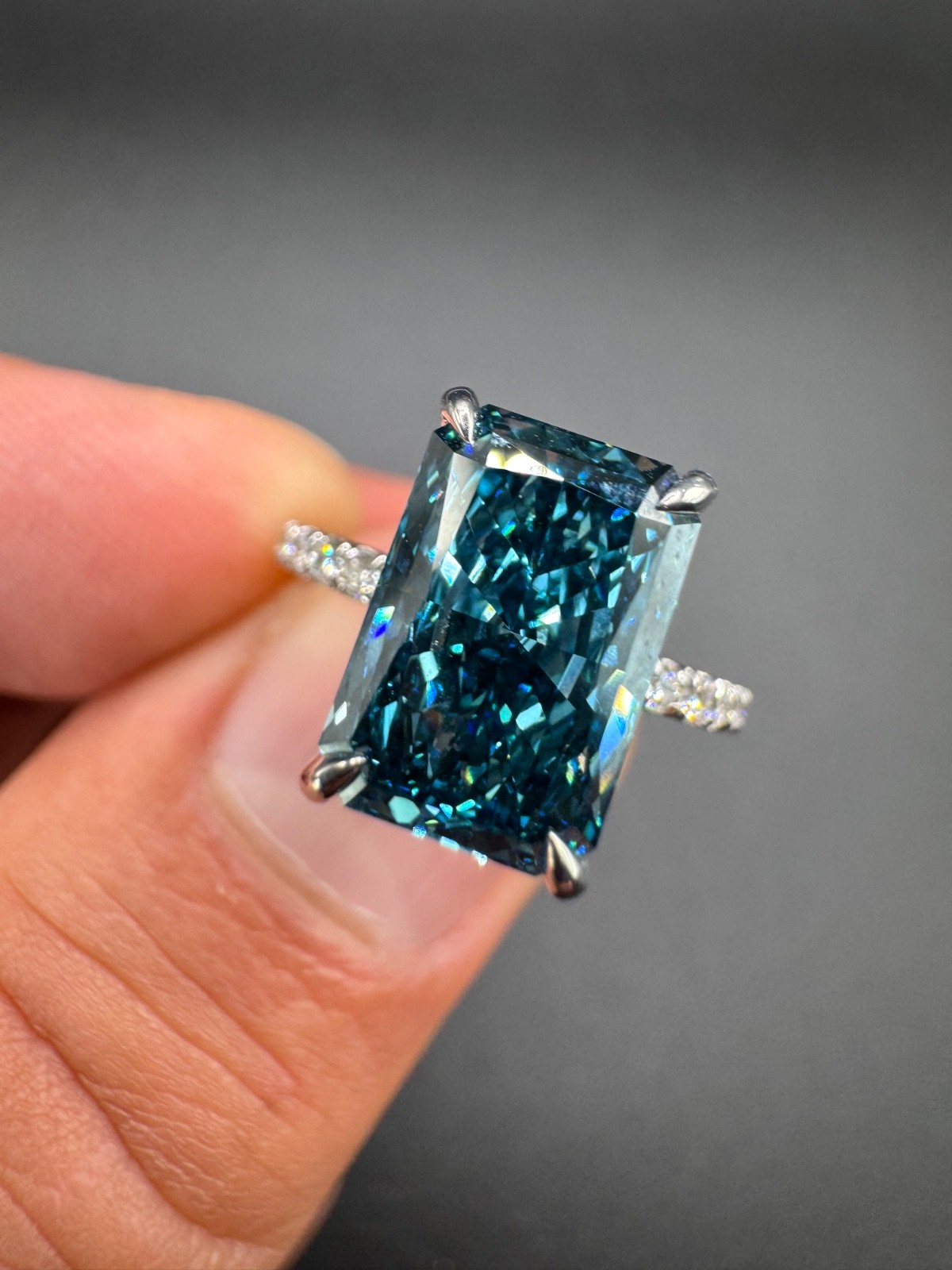 • 3.5ctw Fancy Vivid Blue Lab Created Diamond Ring | IGI Certified Radiant