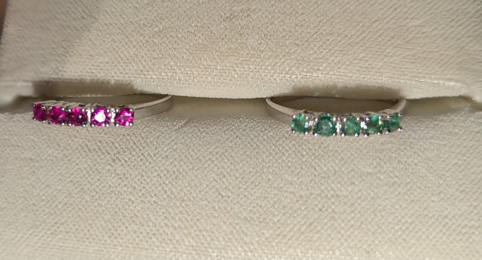 14k white gold. Real Gold. With Real Ruby Over 0.30 Crt Size 54-56