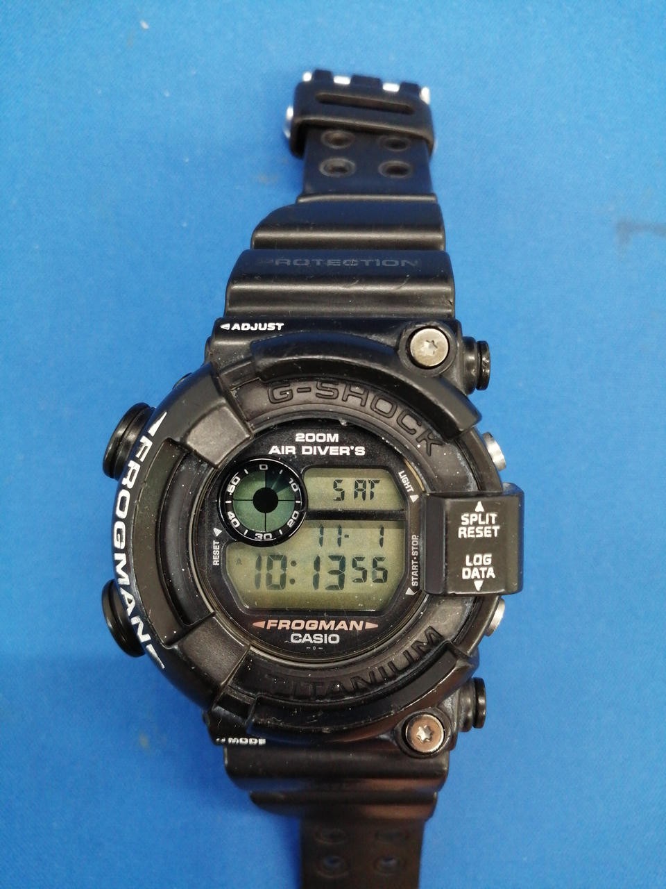 G SHOCK FROGMAN Model DW 8200 CASIO