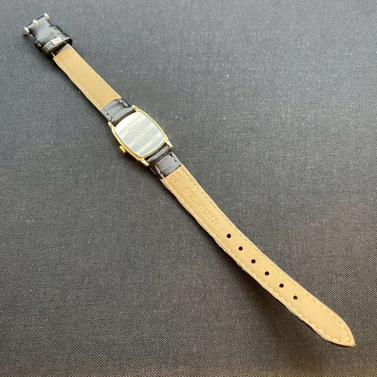 Working Item Seiko Quartz Watch 1221 5320 Square Gold Dial New Belt Ladies