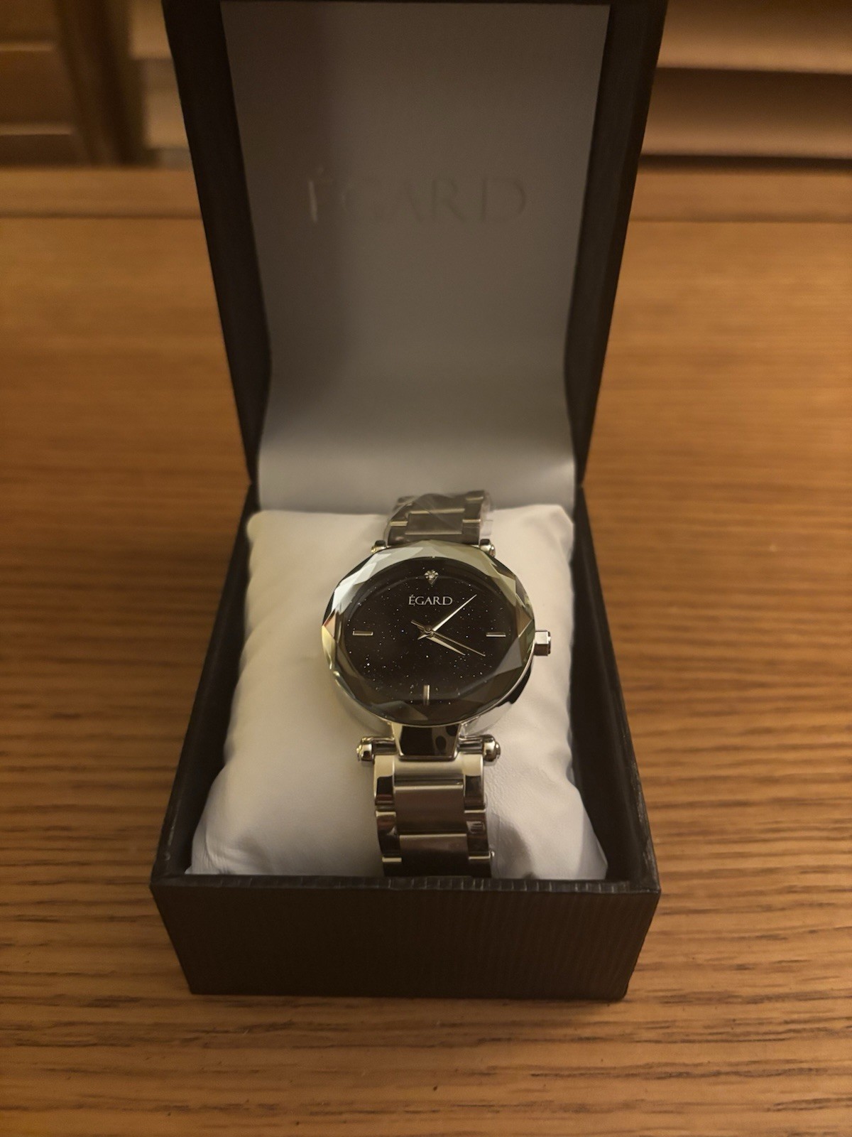 Egard Womens Analog Wristwatch Silver Metal Bracelet Black Dial Original Box
