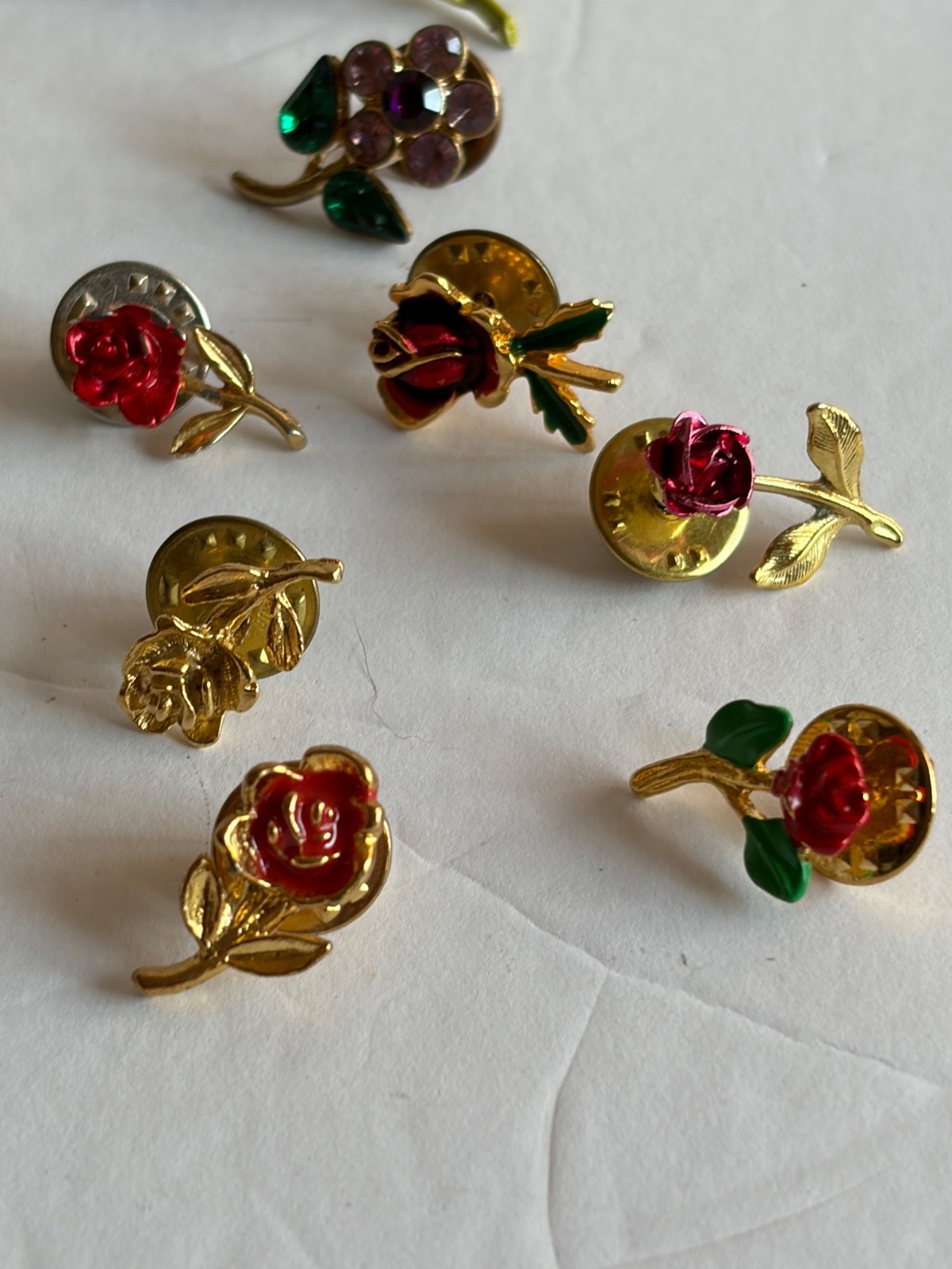 Floral Brooch Lot Of 26 Pins Metal Leather Enamel Porcelain Gold Tone