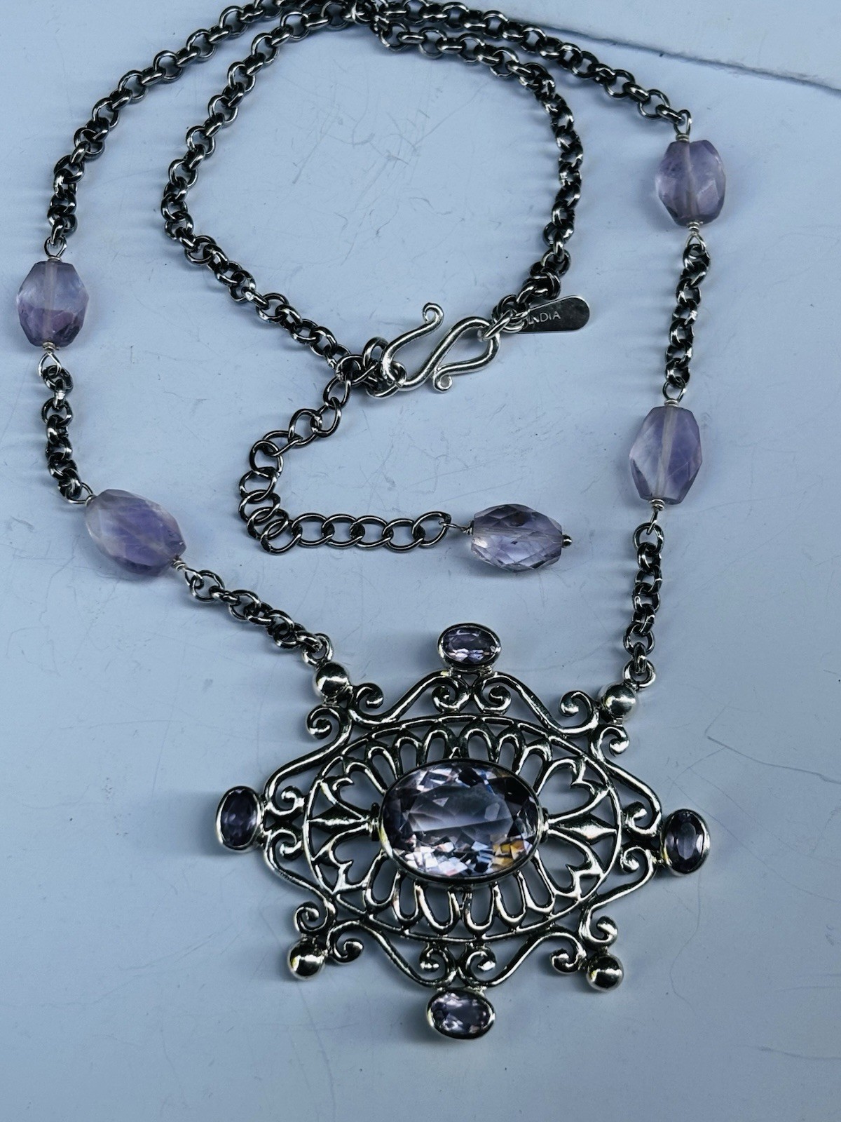 Doung Paulus India massive silver necklace with amethysts 26.45 grams