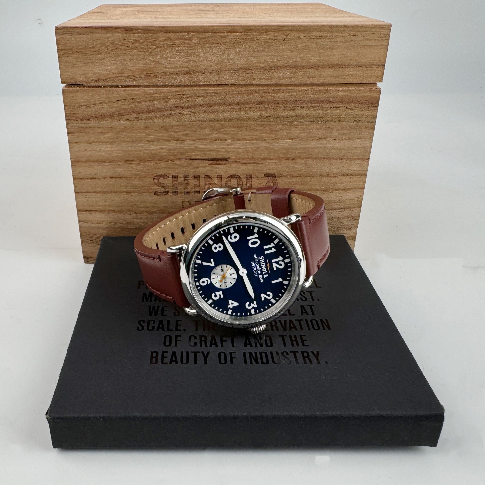 Shinola The Runwell Men’s Watch 41mm with Leather Strap Midnight Blue Dial