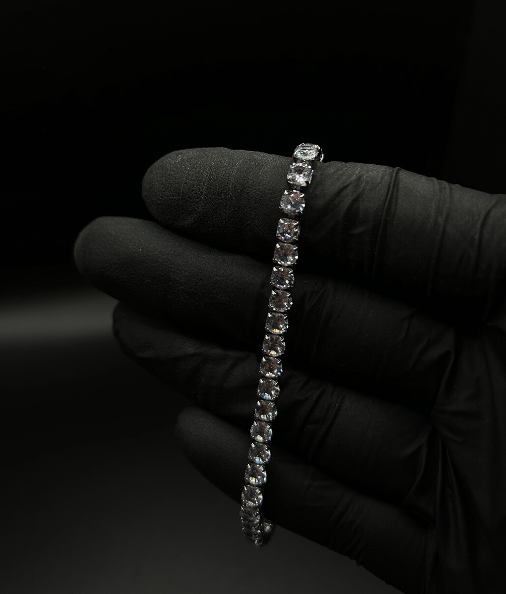 Round Cut Moissanite Silver bracelet