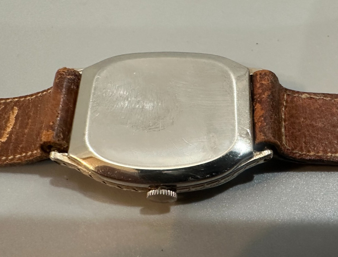Vintage Illinois Men’s 14k gold filled 17 jewels Wristwatch 1920s, 28mm by 38mm