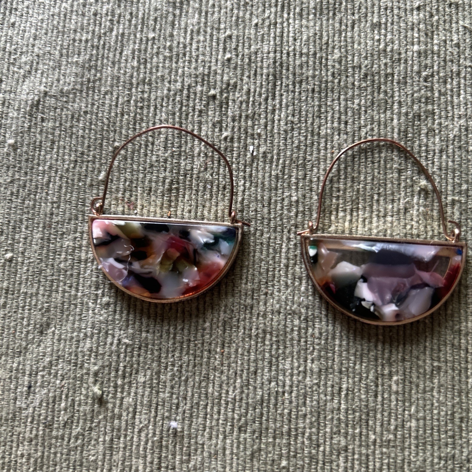 Acrylic Resin Hook U Shape Confetti Earrings