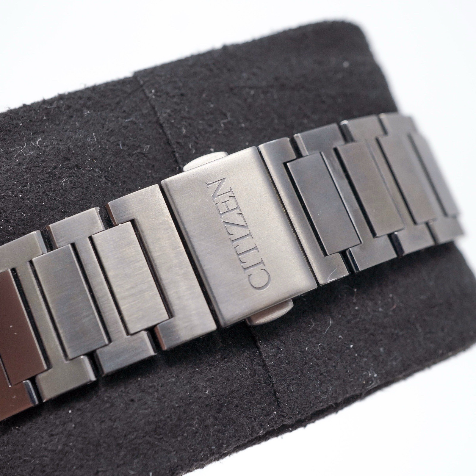 Citizen Eco-Drive One AR5064-57E