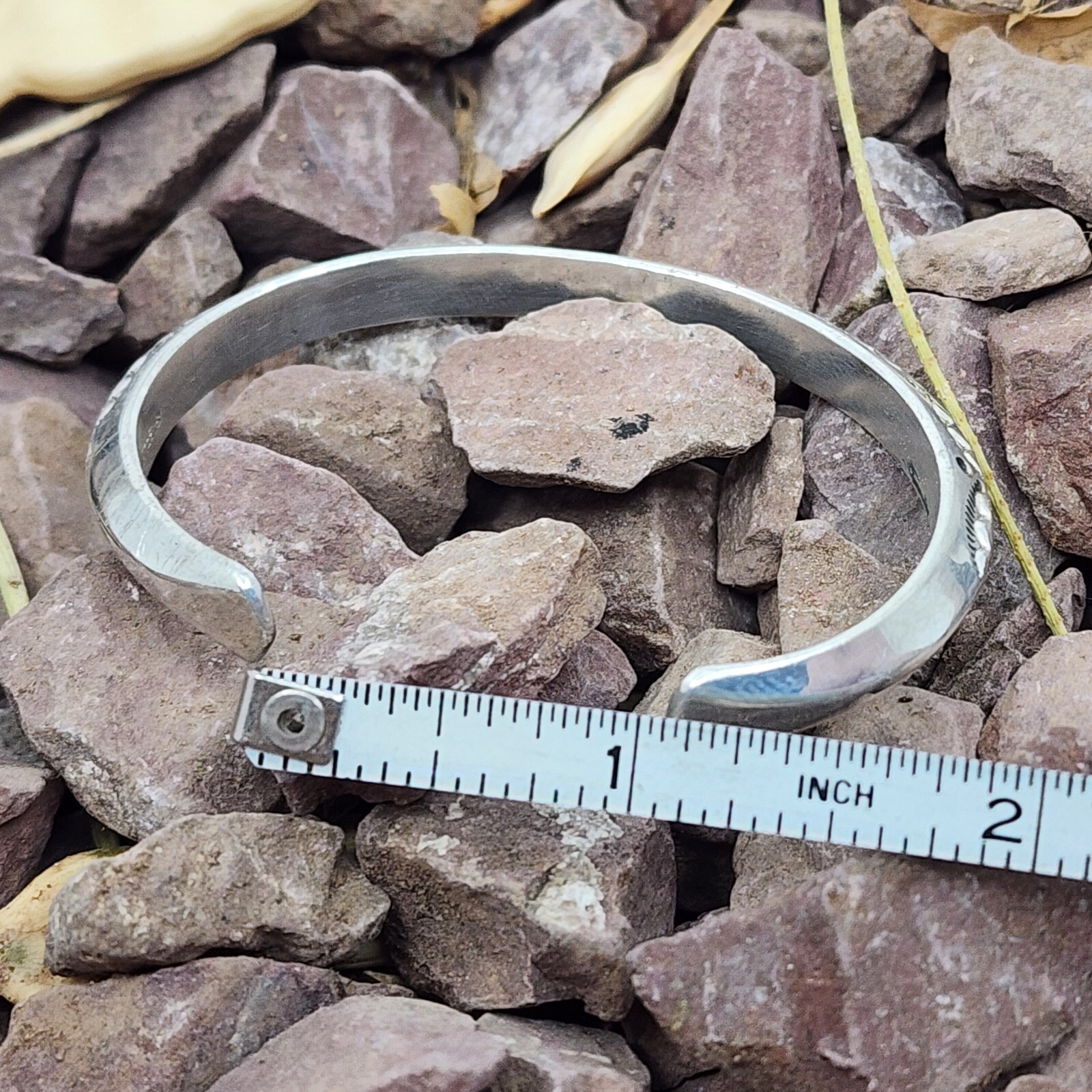 Kewa Pueblo Mitchell Calabaza Sterling Silver Hand Tooled Cuff Bracelet 6″