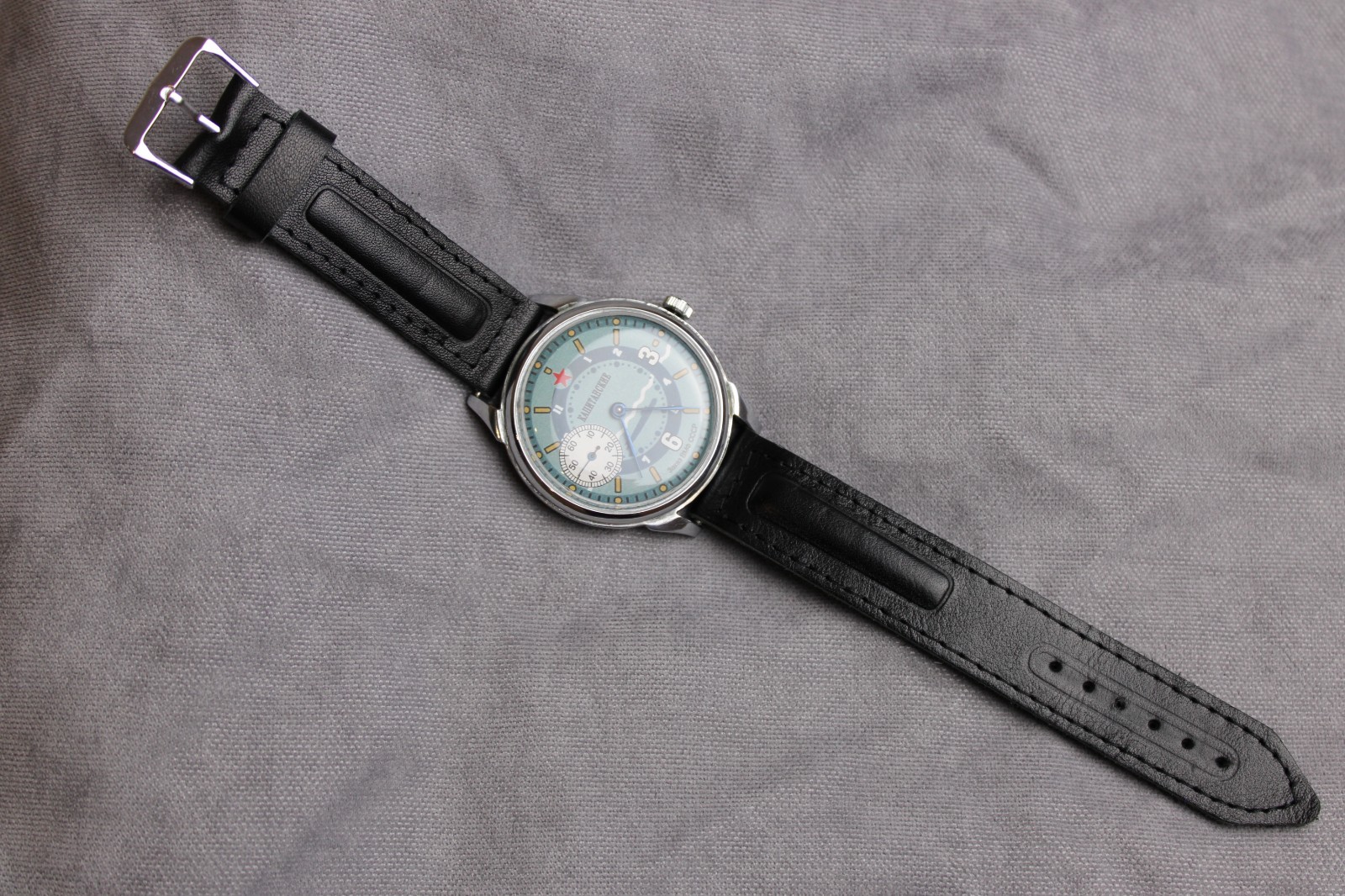 Vintage Submarine Captain Mechanical Marriage Wristwatch (Molnija 3602 / 18J)